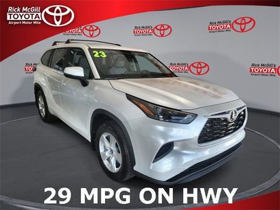 Certified 2023 Toyota Highlander LE
