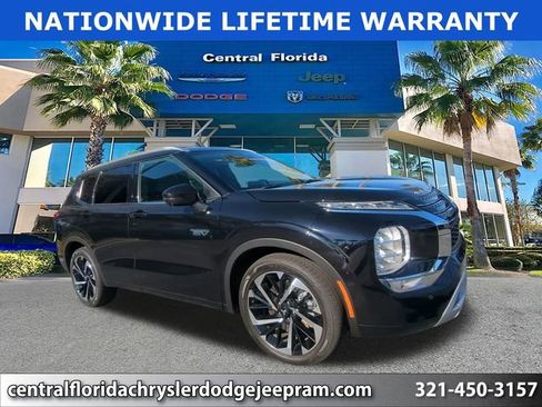 Used 2023 Mitsubishi Outlander SEL image 1