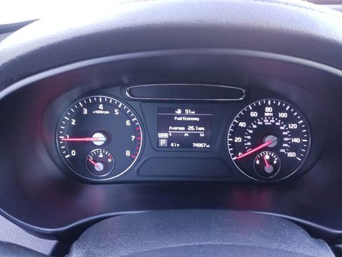 Used 2019 Kia Sorento L image 18