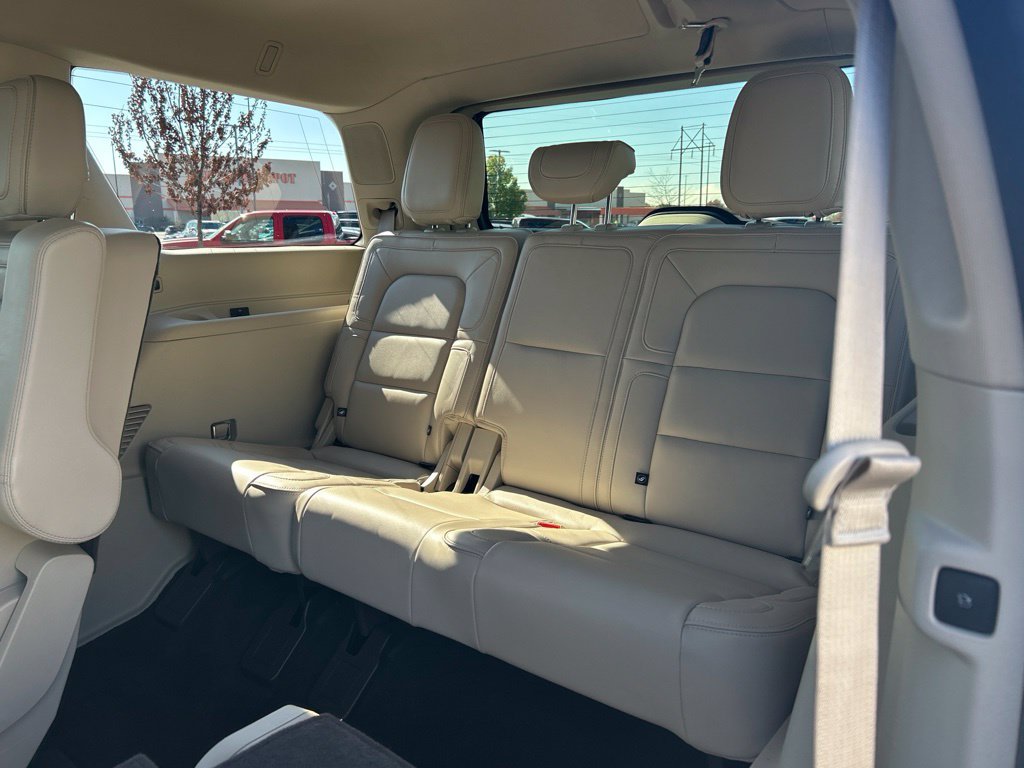 Used 2018 Lincoln Navigator Reserve w/ Technology Package AWD/4WD image 28