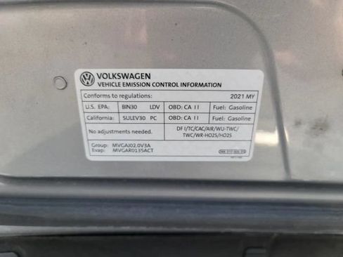 Used 2021 Volkswagen Tiguan SE w/ Panoramic Sunroof Package AWD/4WD image 39