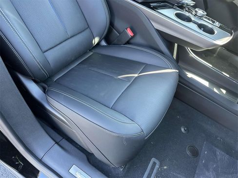 New 2025 Cadillac Lyriq Luxury image 9