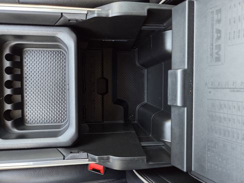 Used 2022 RAM 1500 Laramie image 29