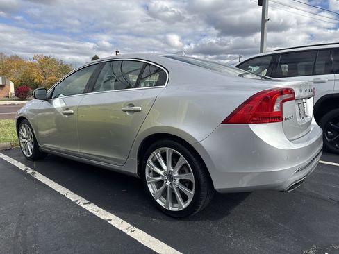 Used 2017 Volvo S60 T5 Inscription w/ Convenience Package image 4