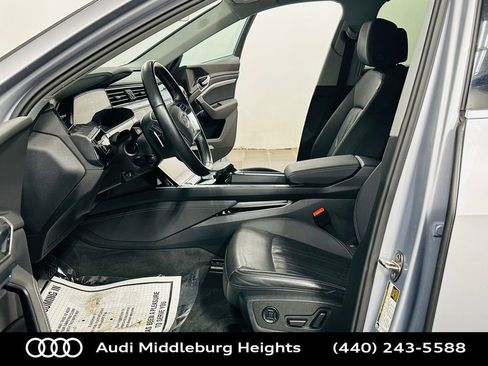 Used 2021 Audi e-tron Premium Plus w/ Premium Plus Package image 13