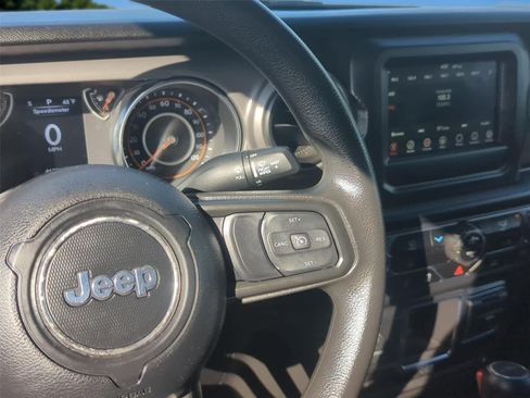 Used 2022 Jeep Gladiator Sport AWD/4WD image 18