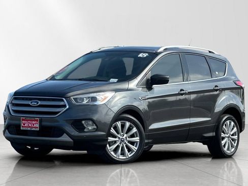Used 2018 Ford Escape Titanium w/ Ford Safe & Smart Package FWD image 2