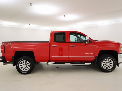 Used 2018 Chevrolet Silverado 2500 LTZ w/ LTZ Plus Package image 2