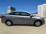Used 2021 Hyundai Accent SE image 3