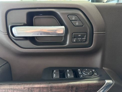 Certified 2023 GMC Sierra 3500 Denali w/ Denali Black Diamond Edition AWD/4WD image 30