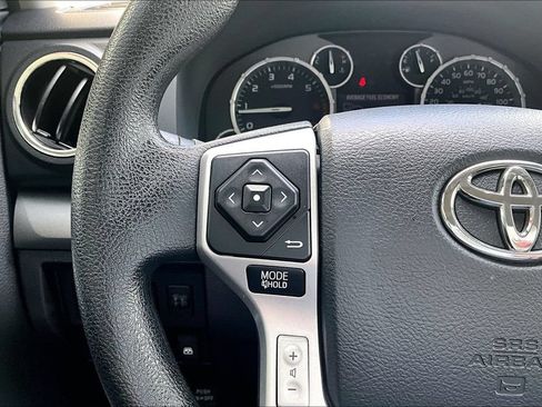 Used 2016 Toyota Tundra SR5 w/ SR5 Upgrade Package AWD/4WD image 13