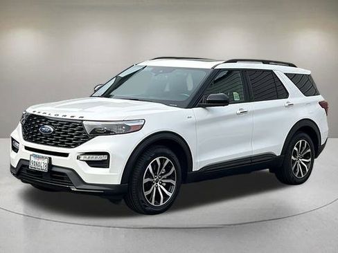 Certified 2022 Ford Explorer ST-Line image 2