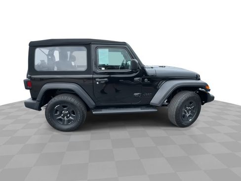 Used 2024 Jeep Wrangler Sport AWD/4WD image 9