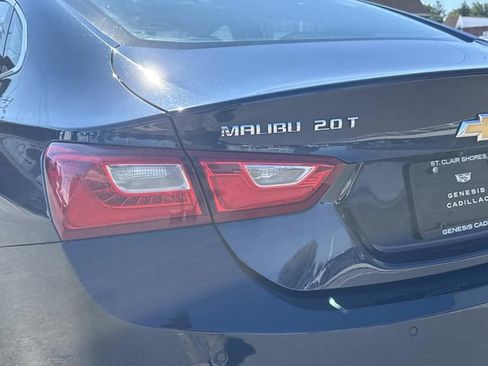 Used 2018 Chevrolet Malibu Premier w/ Premier Sun and Wheel Package FWD image 39
