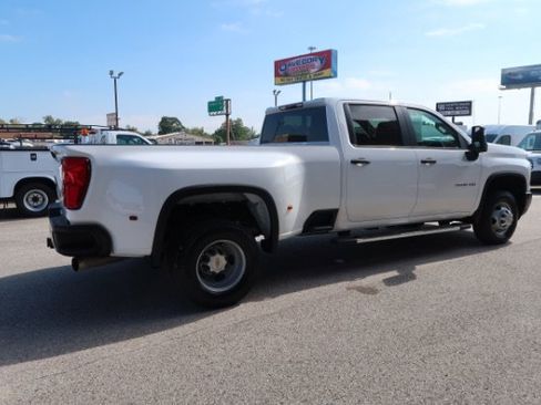 Used 2024 Chevrolet Silverado 3500 W/T w/ WT Convenience Package RWD image 3