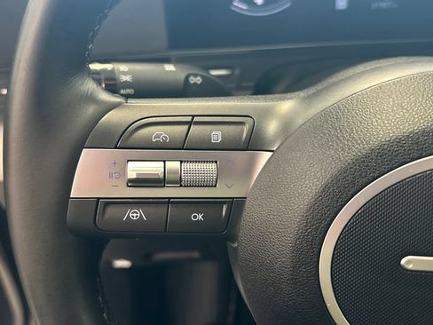 Used 2025 Hyundai Kona SEL AWD/4WD image 30