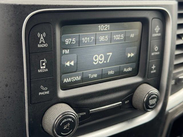 Used 2019 RAM 1500 Warlock AWD/4WD image 2