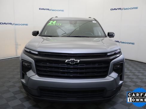 Used 2024 Chevrolet Traverse LT w/ Midnight/Sport Edition FWD image 14