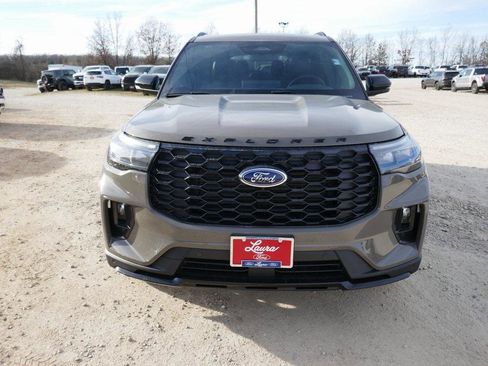New 2026 Ford Explorer ST-Line w/ ST-Line Street Pack image 8