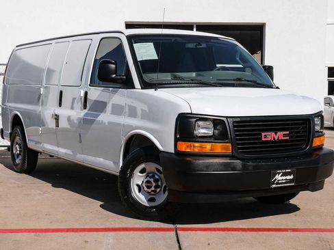 Used 2017 GMC Savana 3500 LS image 6