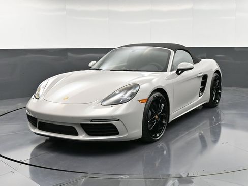 New 2025 Porsche 718 Boxster RWD image 6