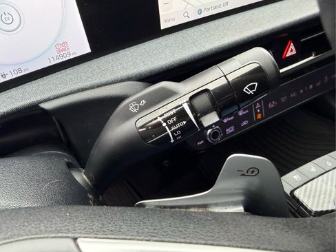Used 2022 Kia EV6 Wind w/ Wind Technology Package AWD/4WD image 29