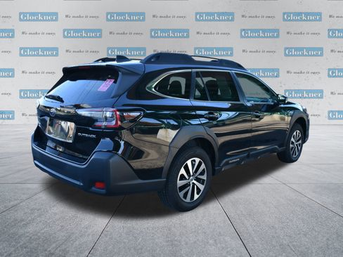 Used 2024 Subaru Outback Premium image 6