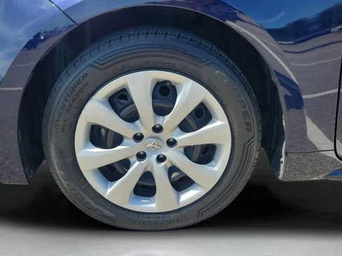 Certified 2022 Toyota Corolla LE FWD image 25