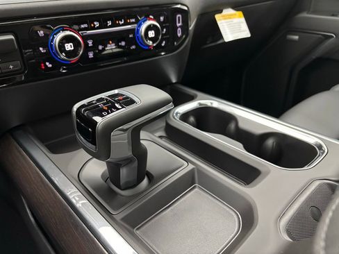 New 2026 GMC Sierra 1500 SLT w/ SLT Premium Package image 29