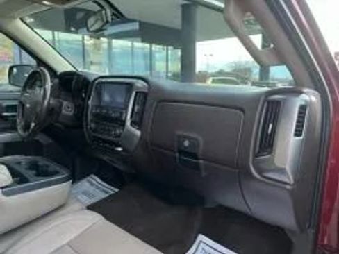 Used 2017 Chevrolet Silverado 1500 LT w/ LT Convenience Package image 14