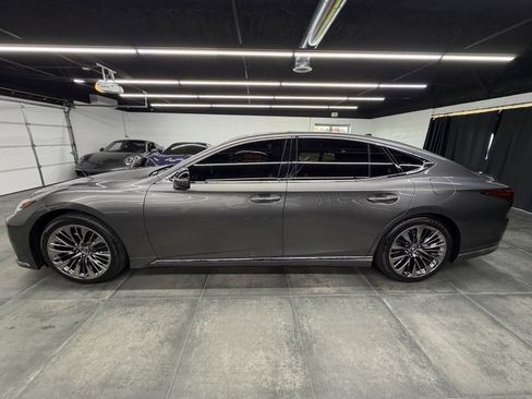Used 2023 Lexus LS 500 image 3