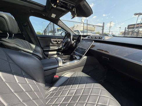 Used 2021 Mercedes-Benz S 580 4MATIC Sedan w/ AMG Line image 24