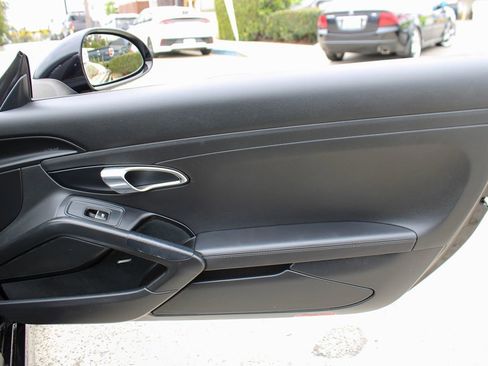Used 2015 Porsche Boxster S RWD image 42