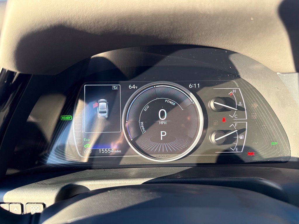 Used 2025 Lexus ES 300h w/ Premium Package FWD image 15