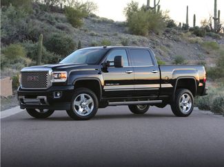 Used 2019 GMC Sierra 2500 Denali w/ Duramax Plus Package AWD/4WD video 1
