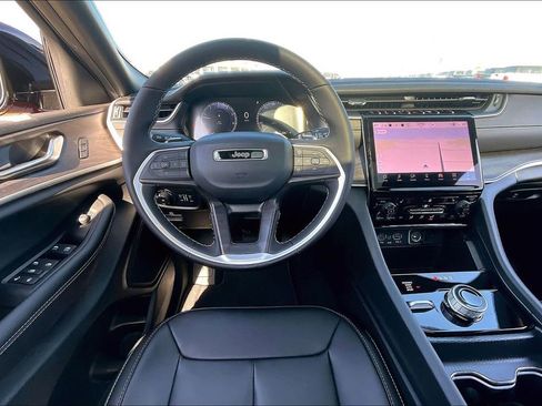 New 2025 Jeep Grand Cherokee L Limited AWD/4WD image 21