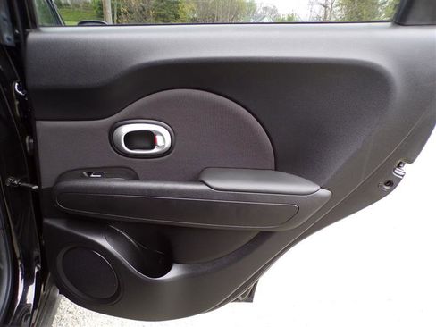 Used 2017 Kia Soul image 24