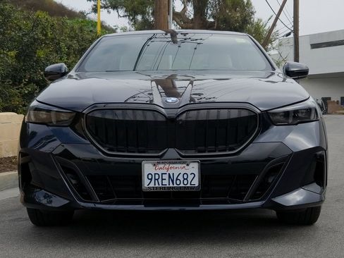 Used 2025 BMW 530i w/ M Sport Package image 26