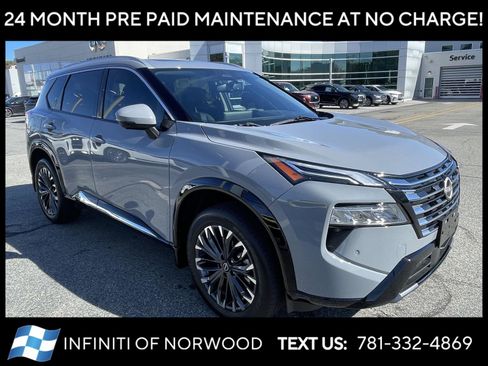 Used 2024 Nissan Rogue Platinum image 1