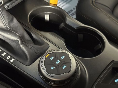 Used 2023 Ford Bronco Badlands w/ Sasquatch Package image 28