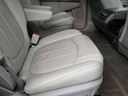 Used 2017 Buick Enclave Premium image 22