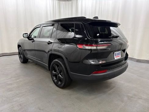 Used 2023 Jeep Grand Cherokee L Laredo AWD/4WD image 4