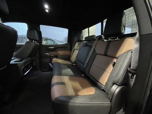 Used 2022 Chevrolet Silverado 1500 High Country image 24