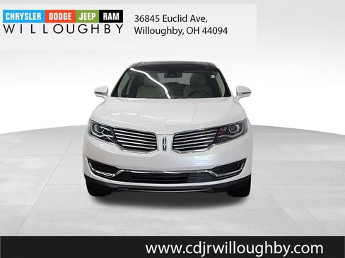 Used 2018 Lincoln MKX Reserve w/ Lincoln MKX Climate Package AWD/4WD image 2