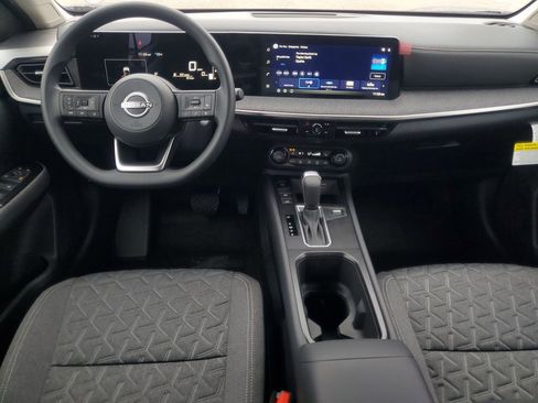 New 2026 Nissan Kicks SV image 25