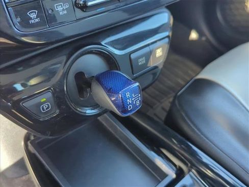 Certified 2021 Toyota Prius XLE image 16
