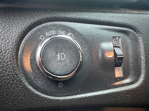 Used 2014 Cadillac SRX Performance image 16