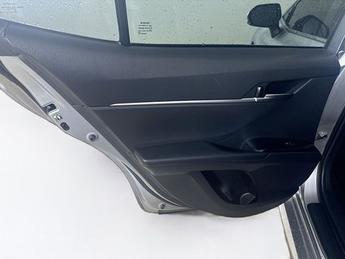 Used 2019 Toyota Camry LE w/ Convenience Package image 22