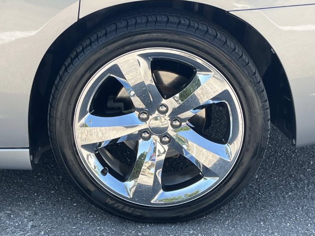 Used 2013 Dodge Charger SXT RWD image 11