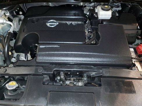 Used 2018 Nissan Murano S image 23